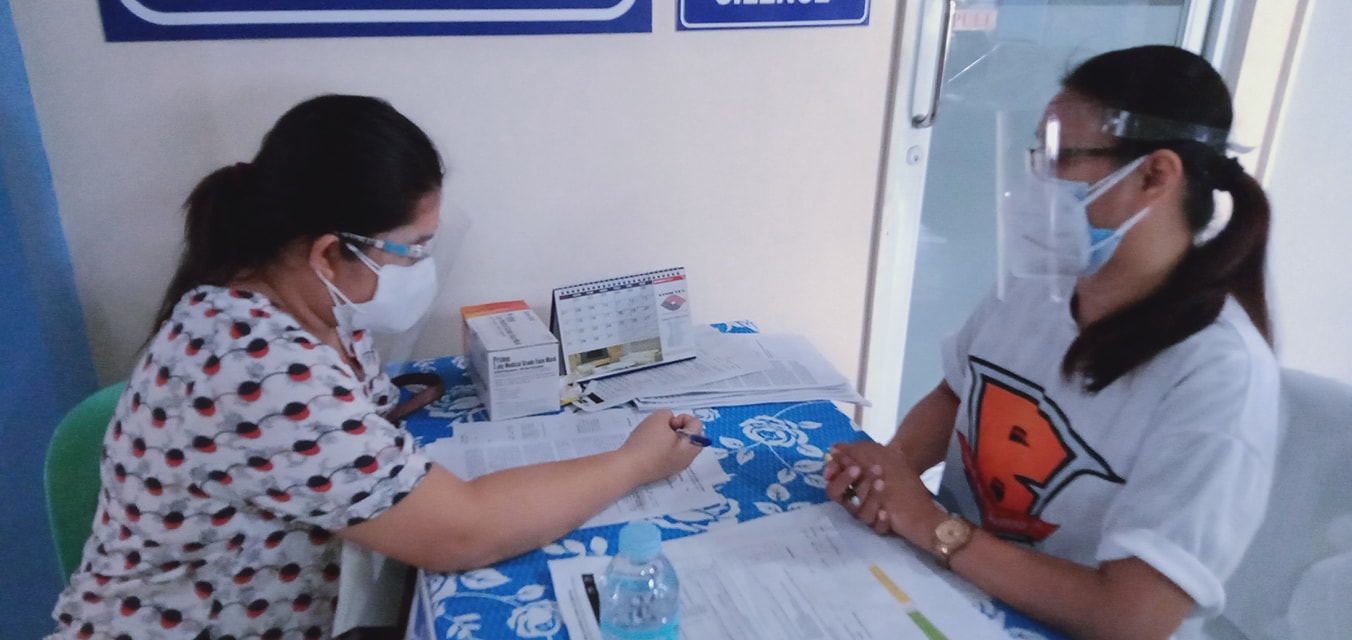 Covid-19 Sinovac Vaccination Campaign at Dominican Hospital ...